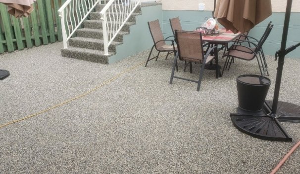 rubber-surfaced-patio
